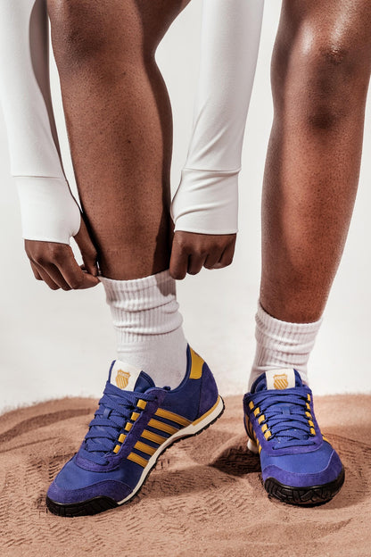 99463-482-M | VINTAGE TRAINER T | SURF THE WEB/GOLD FLAKE