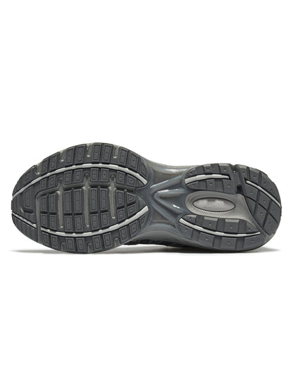 99476-022-M | WOMEN'S KONEJO SNEAKERS | SILVER/NEUTRAL GRAY